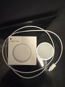 Apple MagSafe Charger Wireless