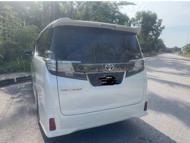 Toyota Vellfire Z GOLDEN EYES in Lumut, PRK