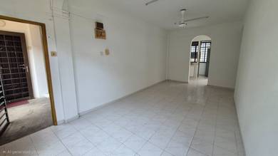 Flat For Sale in Stulang Laut