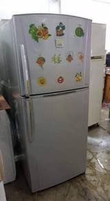 2 doors fridge Peti Sejuk Ais Refrigerator Toshiba