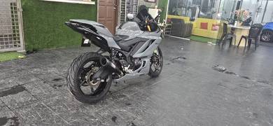Yamaha R25