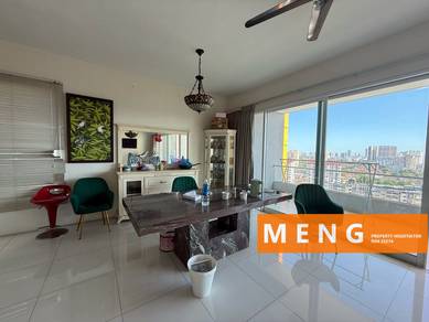 Condominium For Sale in Central Park