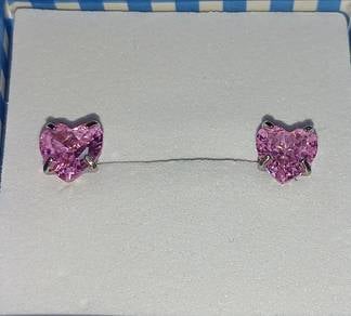 Heart -cut pink crystal stud
