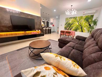 Condominium For Rent in 72 Residences