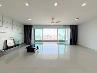 Condominium For Sale in Central Park