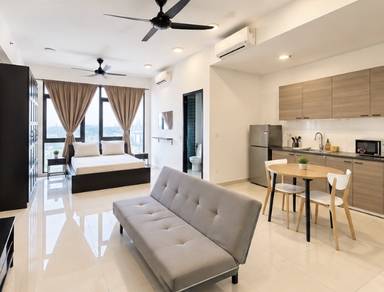 Condominium For Sale in Centrus Soho