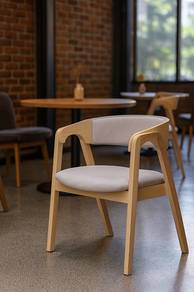 Serra Chair