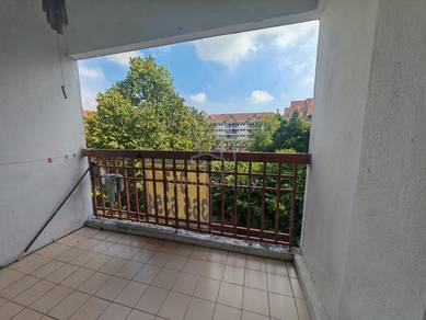 Condominium For Rent in Vista Indah Putra