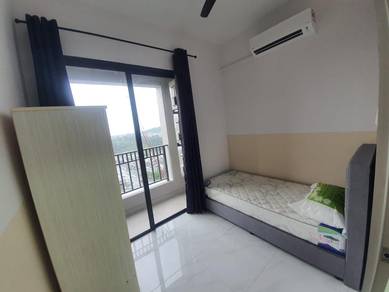 Room in Seri Kembangan, SGR