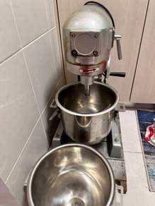 B10 Universal Mixer