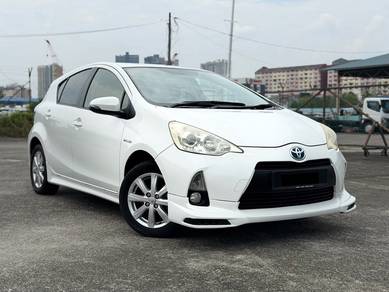 Toyota Prius c TRD SPORTIVO (HYBRID) in Petaling Jaya, SGR