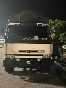 sebiji lori tyr 10 utk dijual