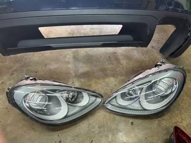 ORIGINAL* Porsche Cayenne headlamp