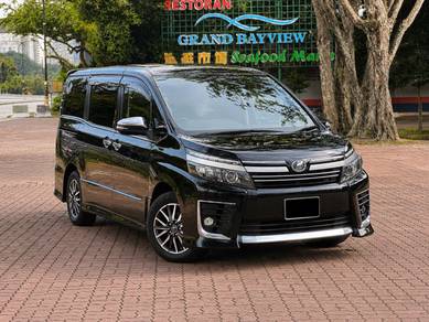 2017 Toyota Voxy ZS KIRAMEKI II