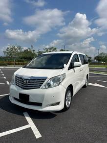 Toyota Alphard 350X in KLCC, KUL