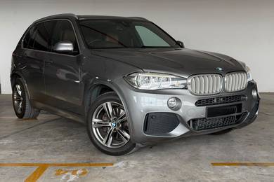 BMW X5 xDRIVE40e M SPORT (CKD) in Kajang, SGR