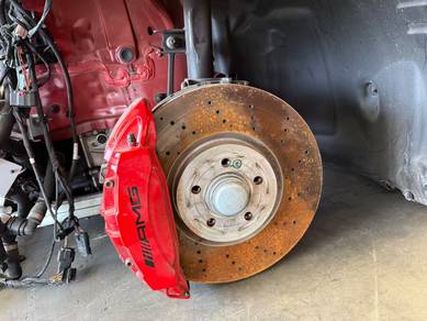 Mercedes-AMG A45s disc brakes