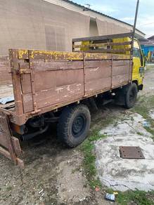 Lori Daihatsu Delta V57A