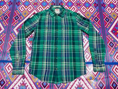 Levis green plaid flannel shirt