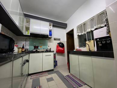 Condominium For Sale in De Rozelle