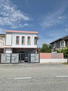 Semi-Detached House For Sale in Puchong,SGR