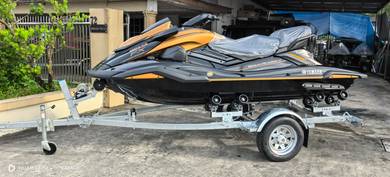 Jet ski