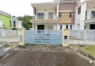 Semi-Detached House For Sale in Ayer Keroh,MLK