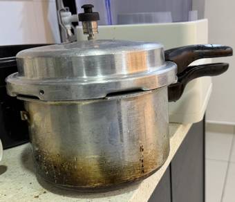 pressure cooker for sale