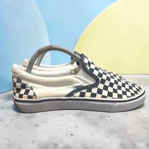 vans checkerboard slip on