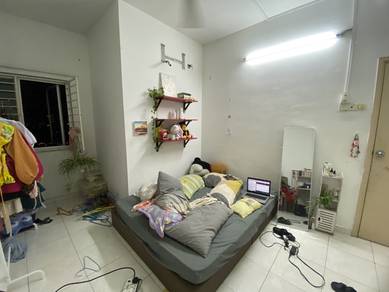Room in Puchong, SGR