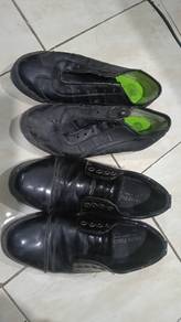 Three shoes in one price