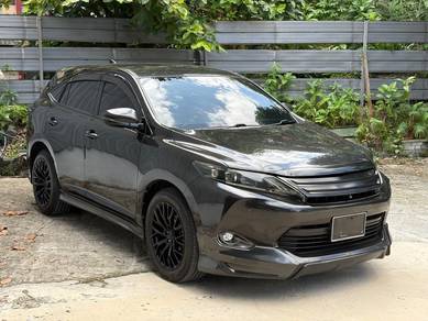 Toyota Harrier ELEGANCE in Cheras, KUL