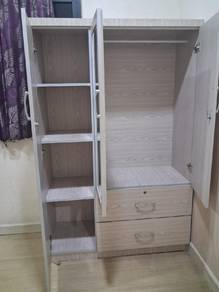 jualan pindah rumah Wardrobe