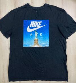 Nike Air Graphic Black Tee #AH Used