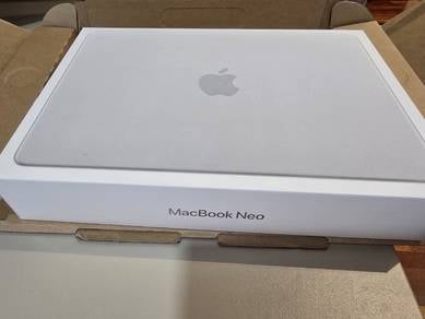 MacBook Neo Silver