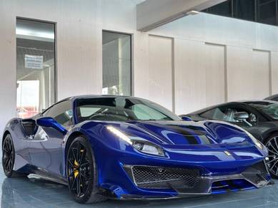 Ferrari 488 PISTA in KL City, KUL