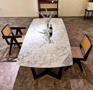 Dining table 8X chairs