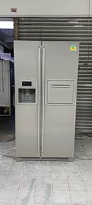 Electrolux 2door fridge refrigerator 607L