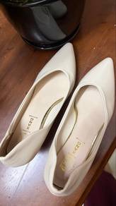 Cream Heels