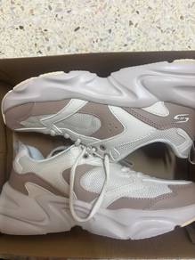 Kasut Skechers