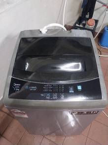 Mesin basuh/washing machine. 