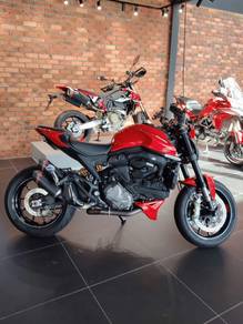 Ducati Monster 937