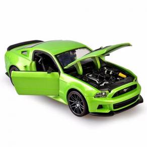 Maisto 1-24 Ford Mustang Street Racer Diecast Car