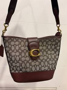 sling bucket coach