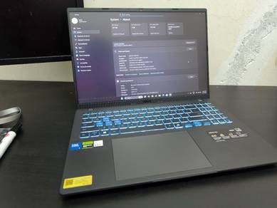 Laptop Asus V16