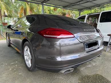 Porsche Panamera 4 in Petaling Jaya, SGR