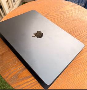 13-inch MacBook Air with Apple M3 chip