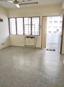 Apartment For Sale in Desa Green Apartment (Jelutong)