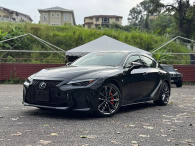 Lexus IS 300 F-SPORT in Sungai Penchala, KUL