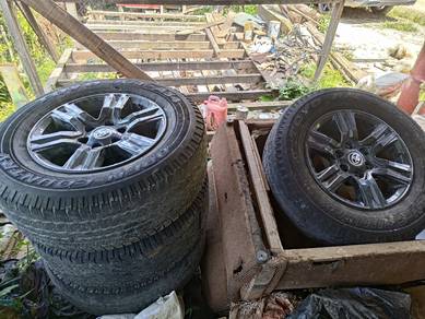 Rim + tayar 265/65 R17 Hilux